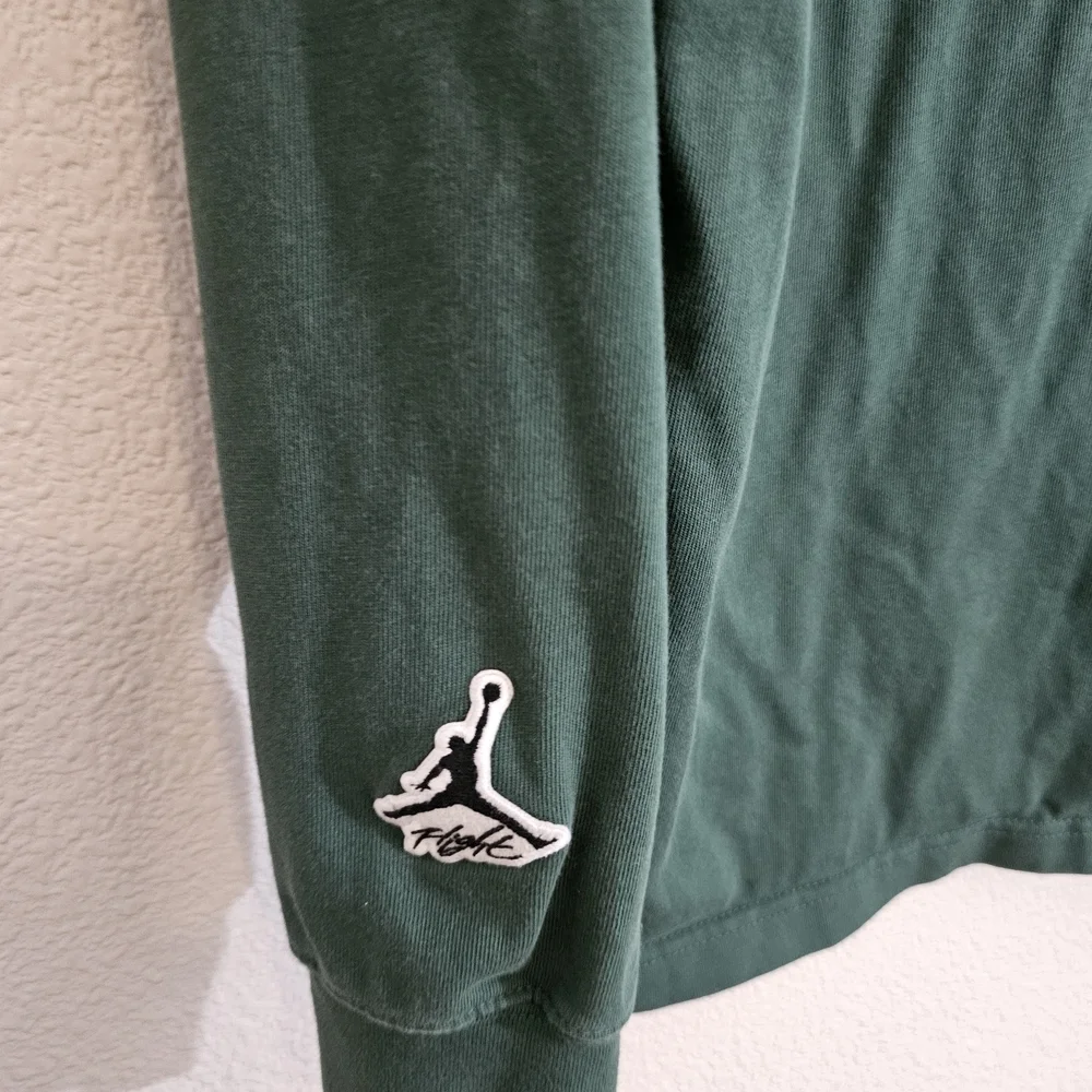 Jordan Shirt XL Dark Green Crew Neck